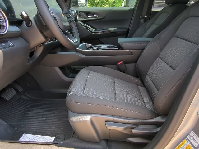 2026 Chevrolet Equinox LT photo 8