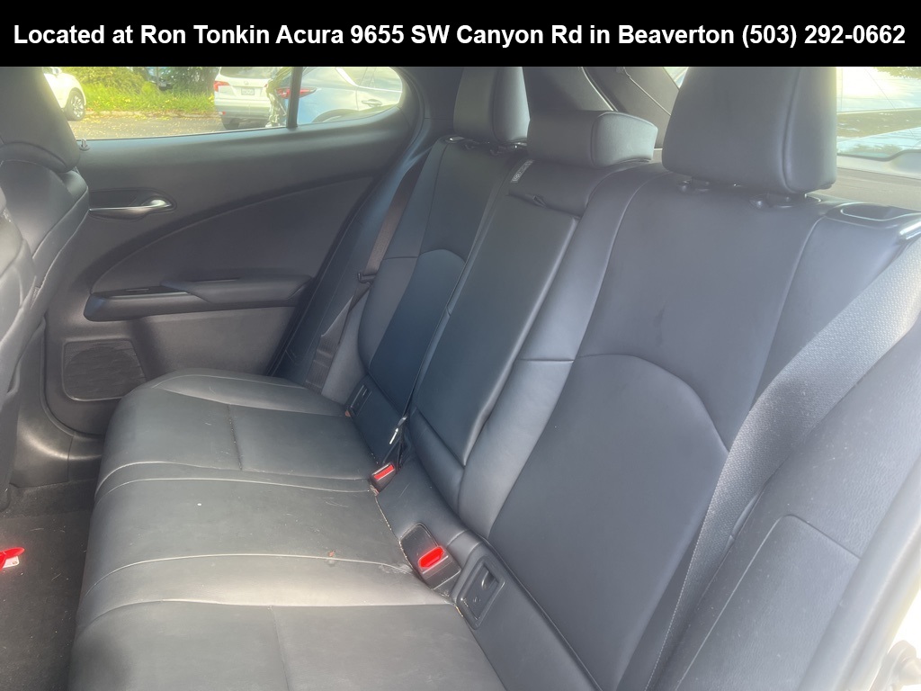 2023 Lexus UX 250h Premium photo 11
