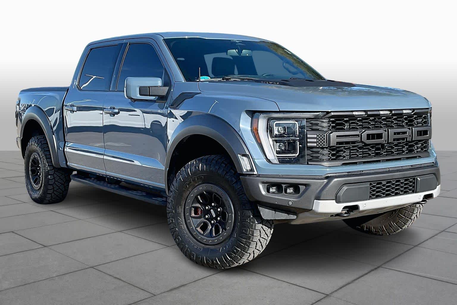 2023 Ford F-150 Raptor photo 2