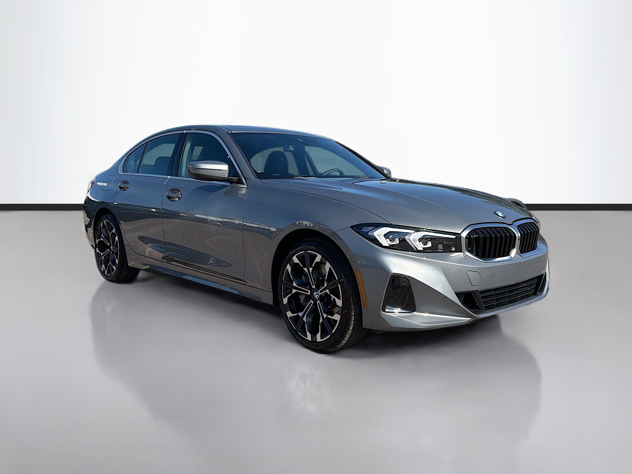 2026 BMW 3 Series 330i's photo