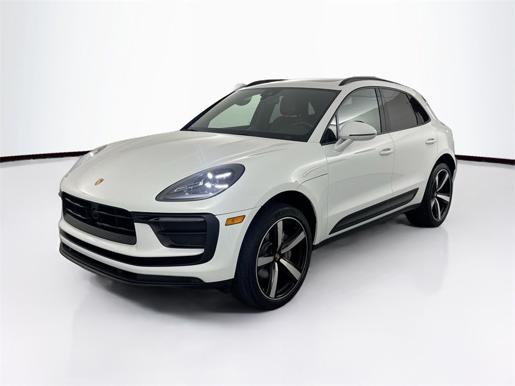 2024 Porsche Macan Base