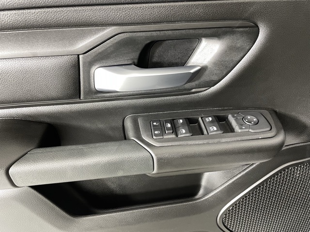 2025 Ram 1500 Tradesman photo 18