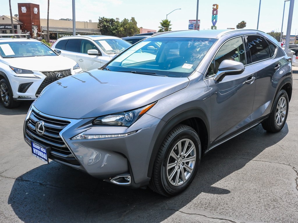2016 Lexus NX 200t Luxury photo 3