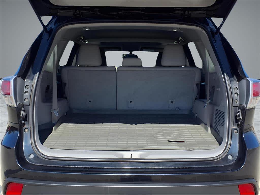 2014 Toyota RAV4 XLE photo 23
