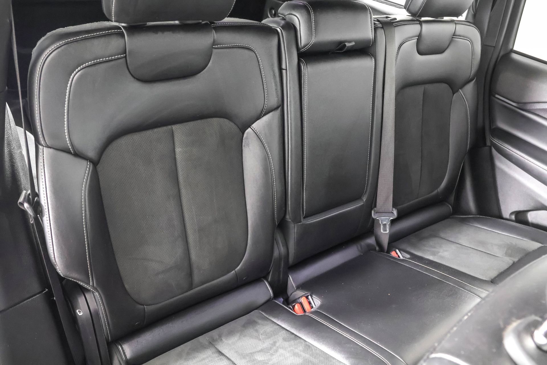 2023 Jeep Grand Cherokee Altitude photo 28
