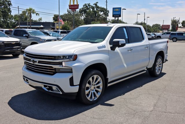 2021 Chevrolet Silverado 1500 High Country photo 3