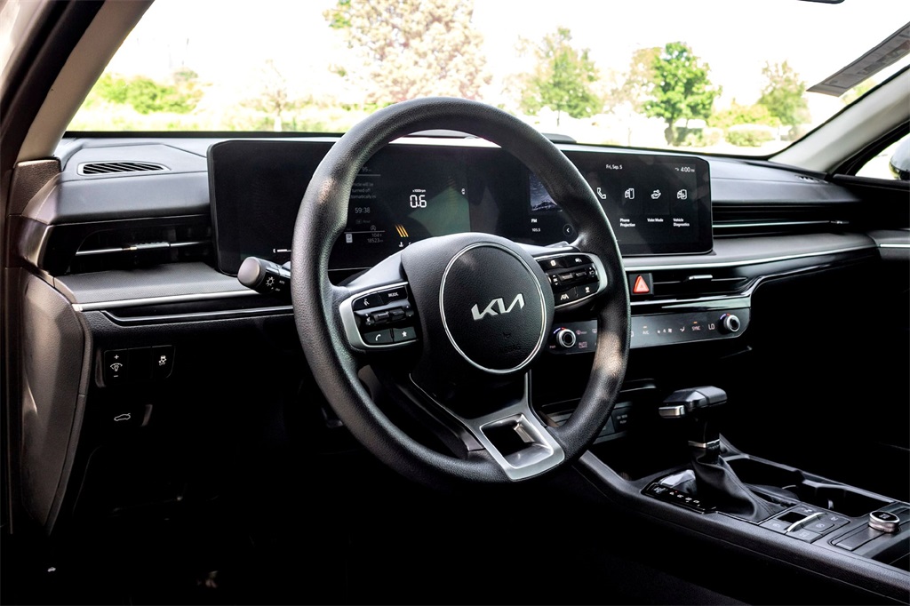 2025 Kia K5 LXS photo 14