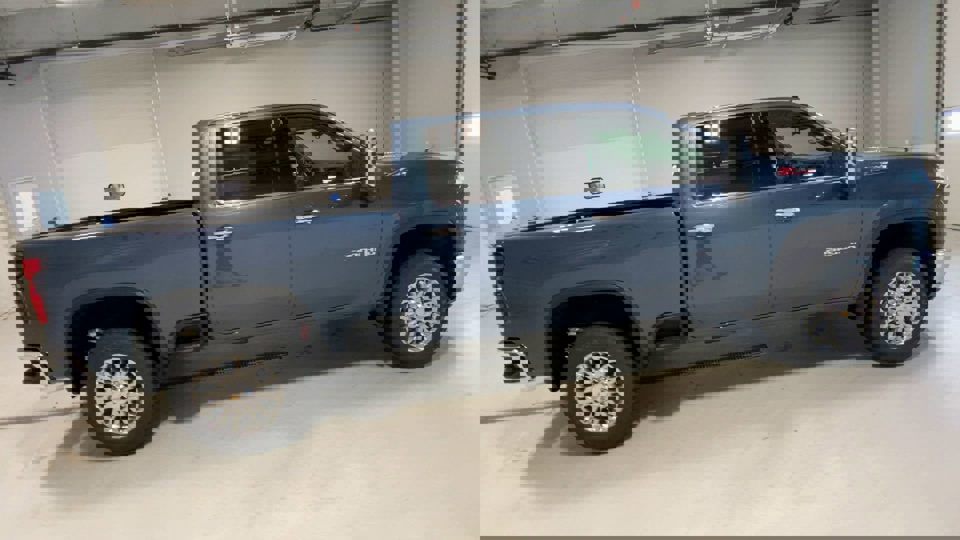 2025 Chevrolet Silverado 2500HD LTZ photo 9