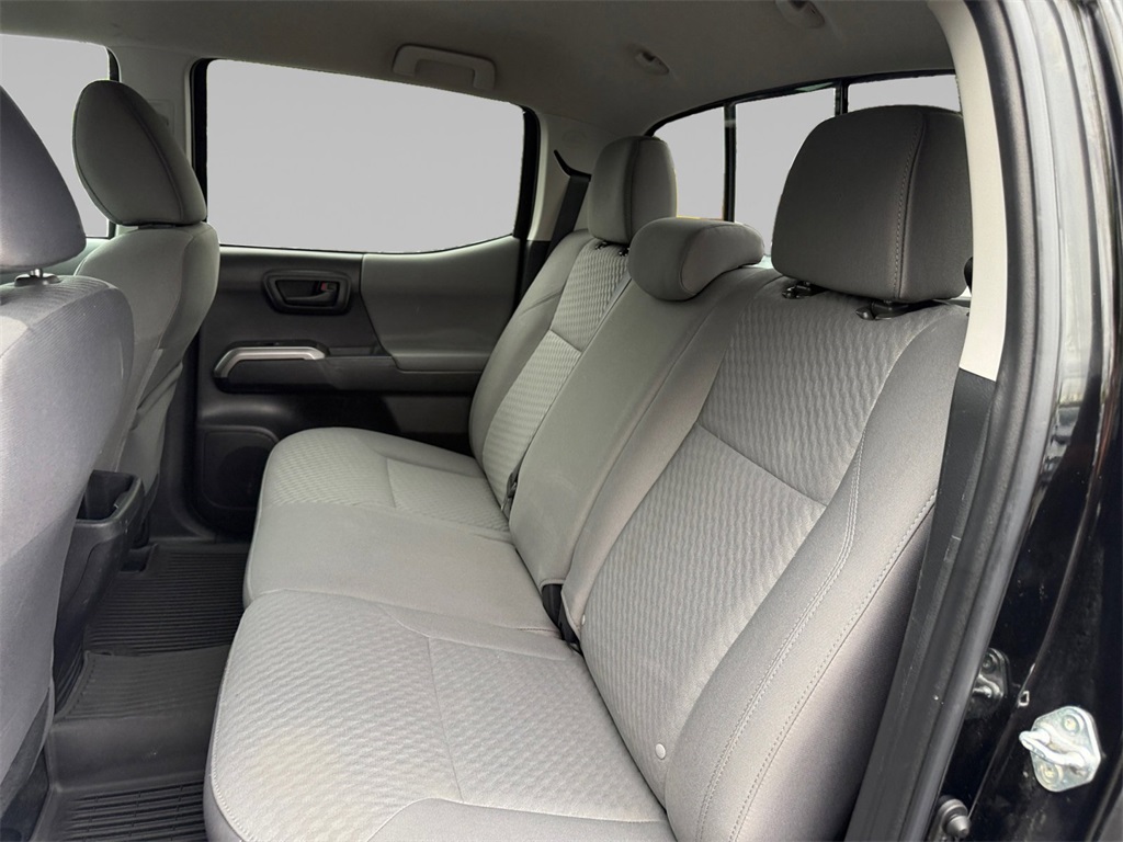 2023 Toyota Tacoma SR5 photo 16
