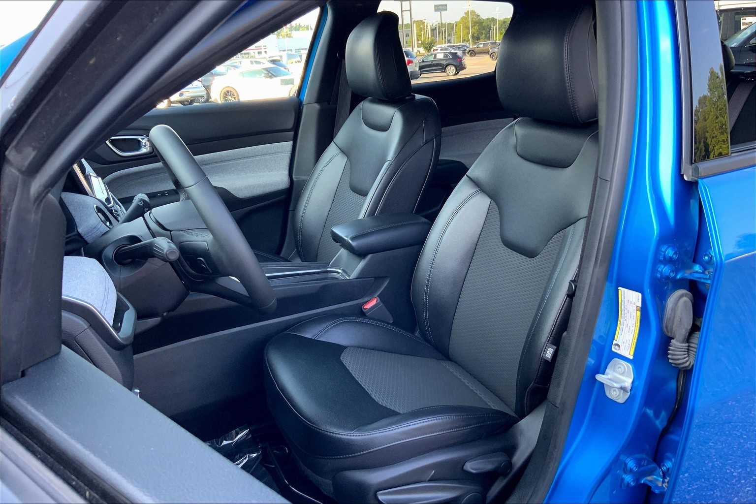 2024 Jeep Compass Latitude photo 7