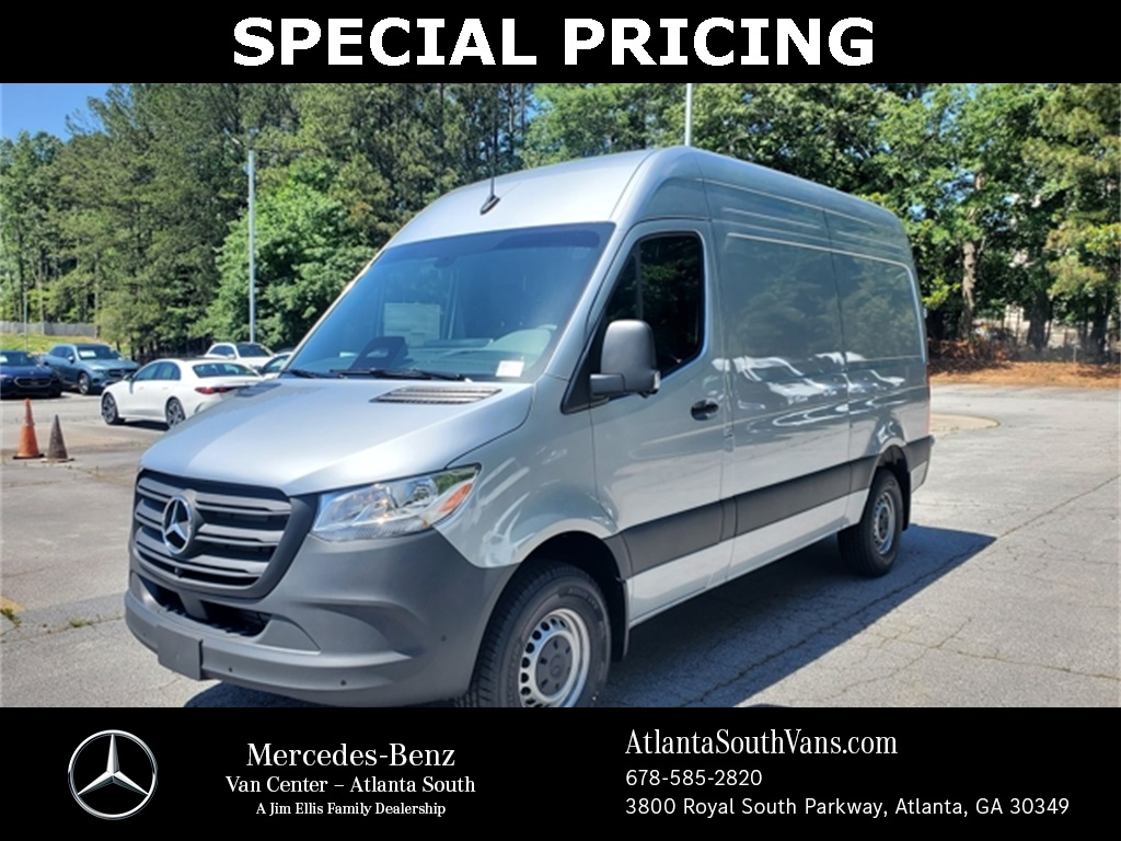 2025 Mercedes-Benz Sprinter Cargo Van Base's photo