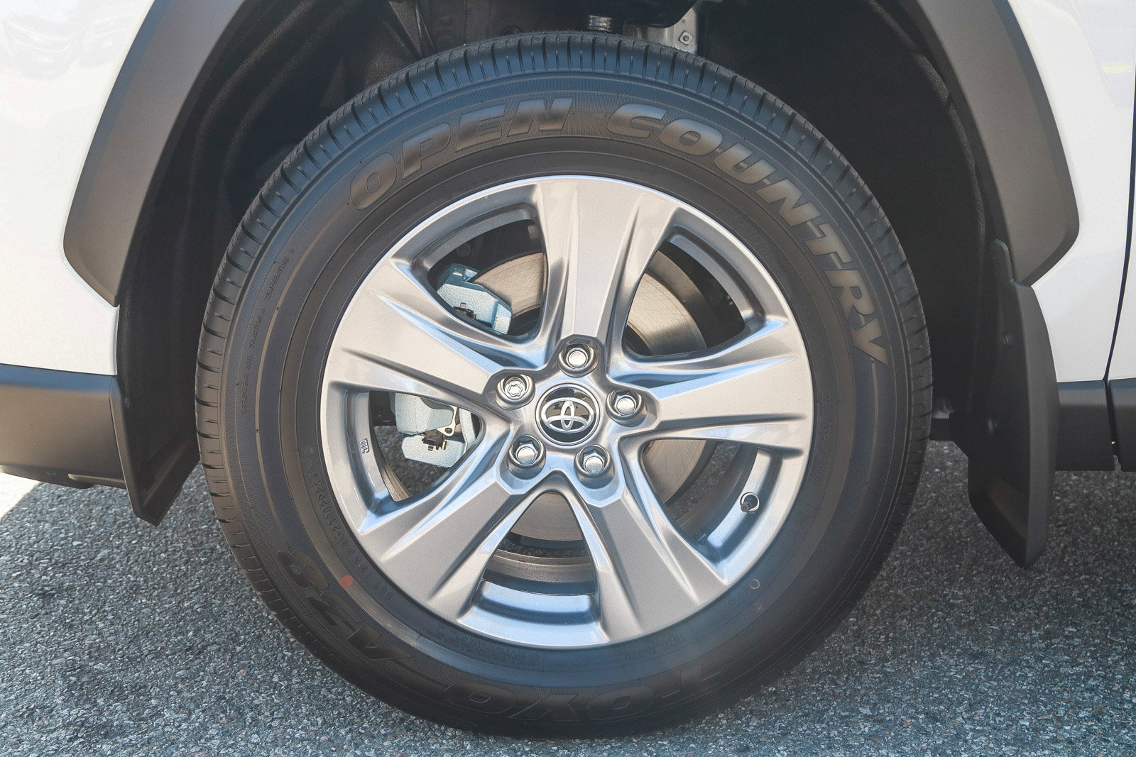 2025 Toyota RAV4 Hybrid LE photo 11