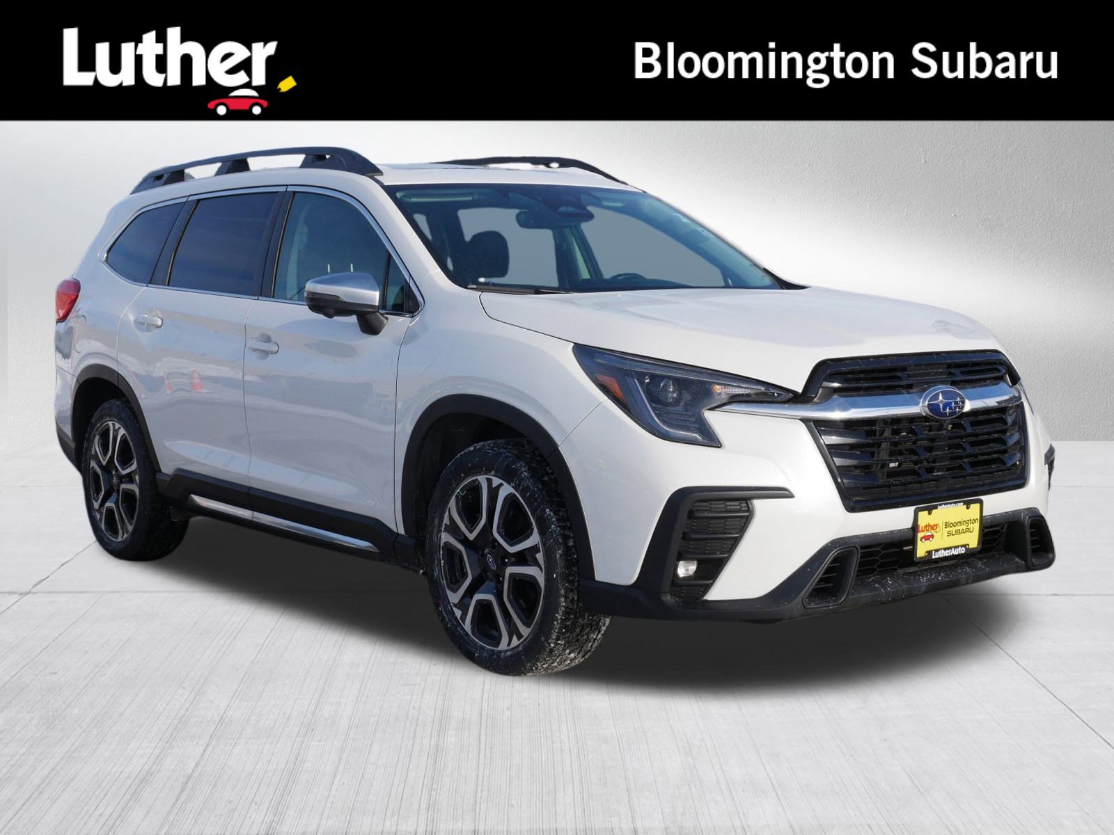 2023 Subaru Ascent Limited's photo