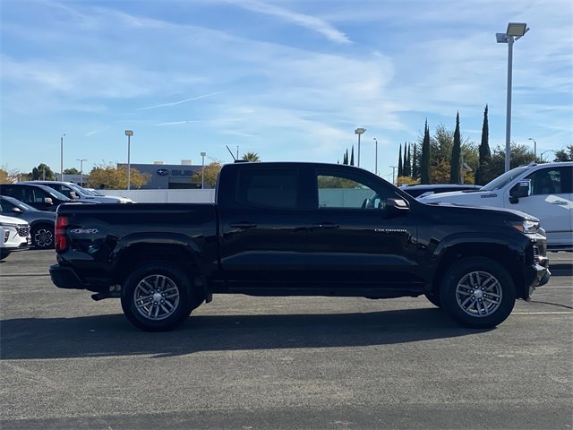 2025 Chevrolet Colorado Work Truck LT photo 4