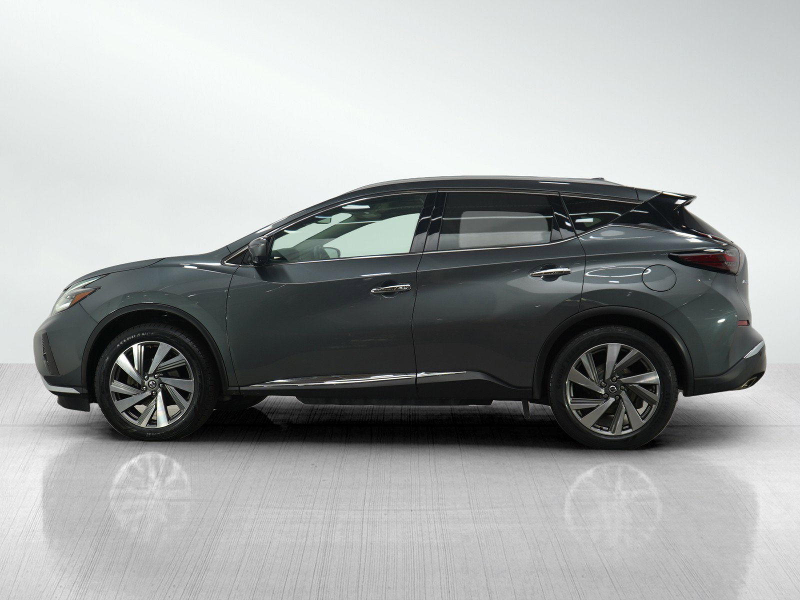 Used 2019 Nissan Murano SL with VIN 5N1AZ2MS0KN138172 for sale in Burnsville, Minnesota