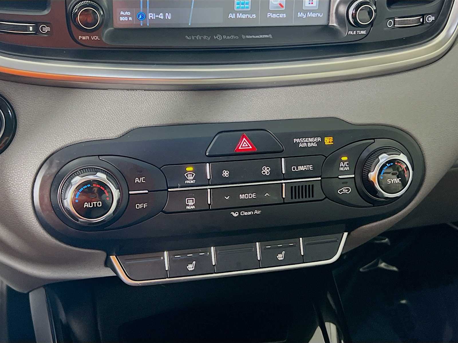 2018 Kia Sorento SX V6 photo 11