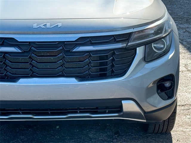 2024 Kia Seltos S photo 9
