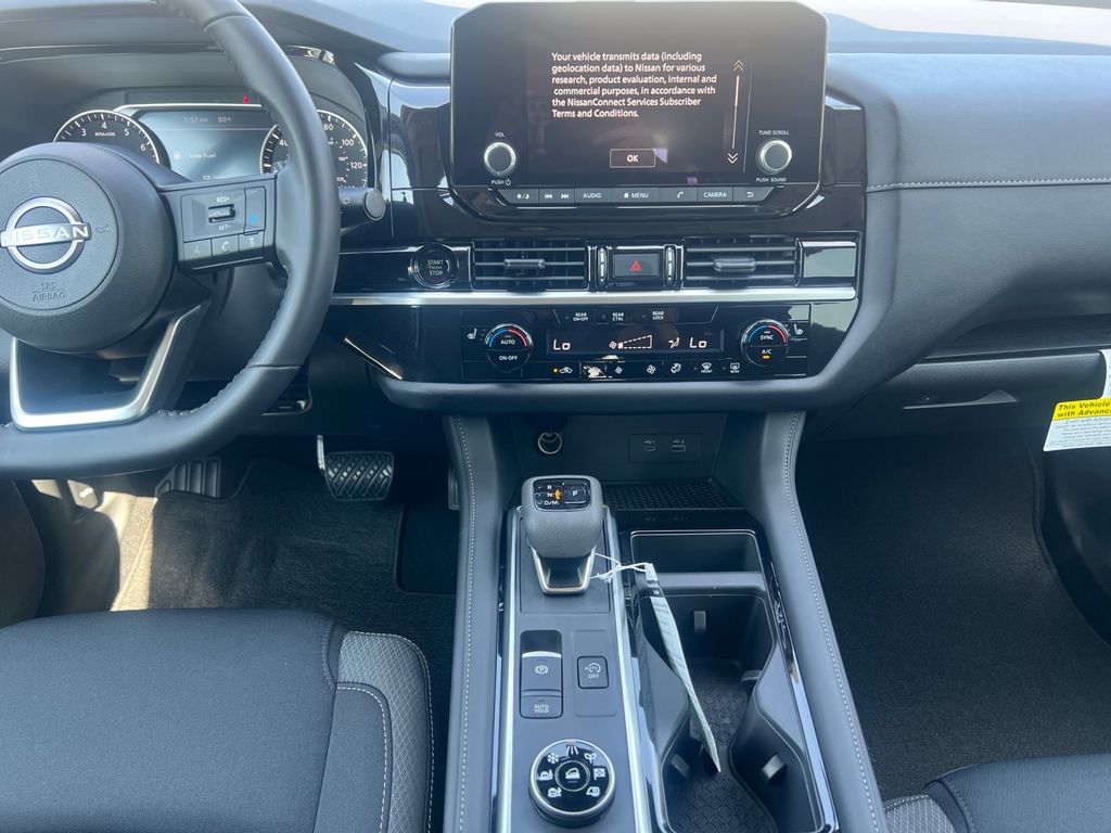 2025 Nissan Pathfinder SV photo 20
