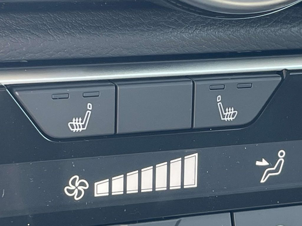 2025 Nissan Sentra SR photo 24