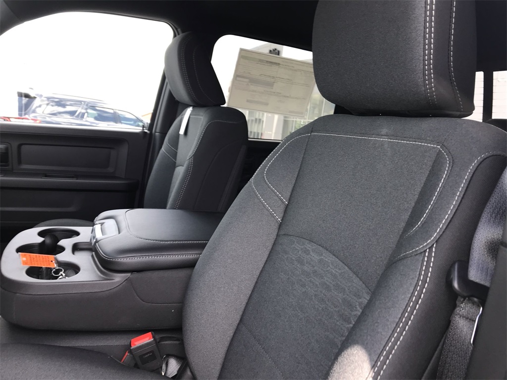2025 Ram 2500 Tradesman photo 11
