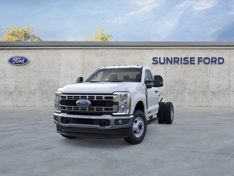 2026 Ford F-350 XL photo 3
