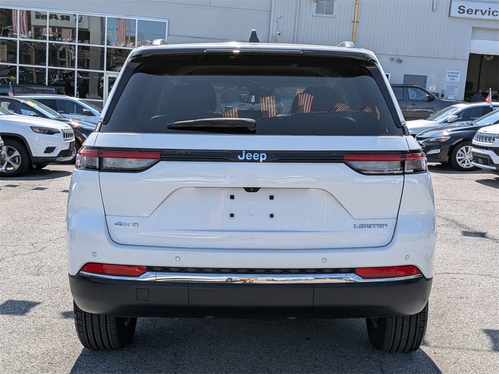 2023 Jeep Grand Cherokee Limited photo 5