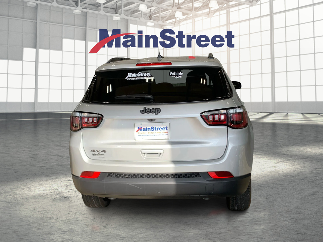 2026 Jeep Compass Latitude Altitude photo 4