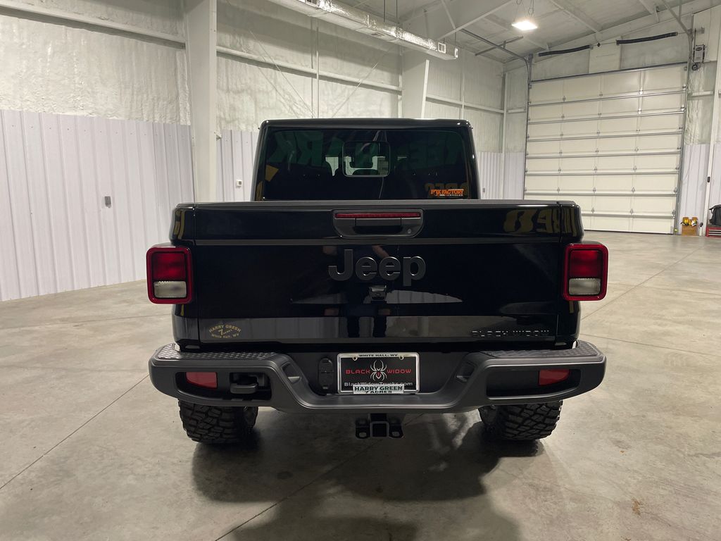 2025 Jeep Gladiator Sport S photo 3