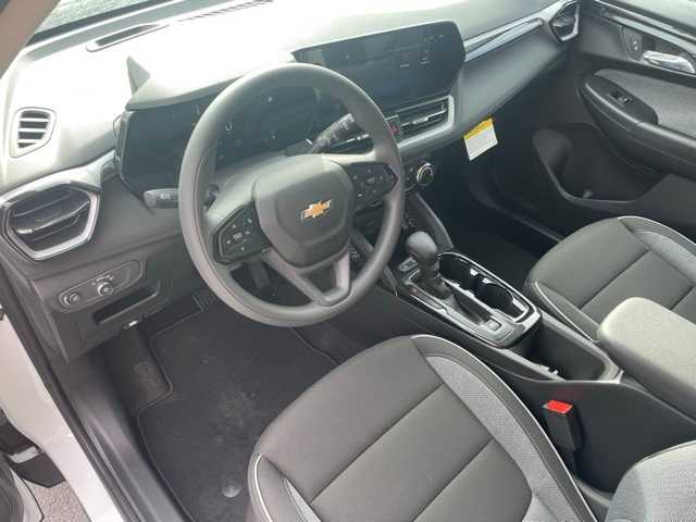 2025 Chevrolet Trailblazer LT photo 16