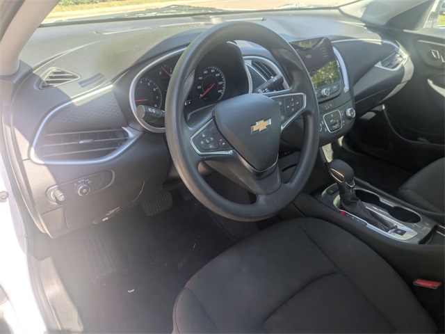 2023 Chevrolet Malibu LS photo 11
