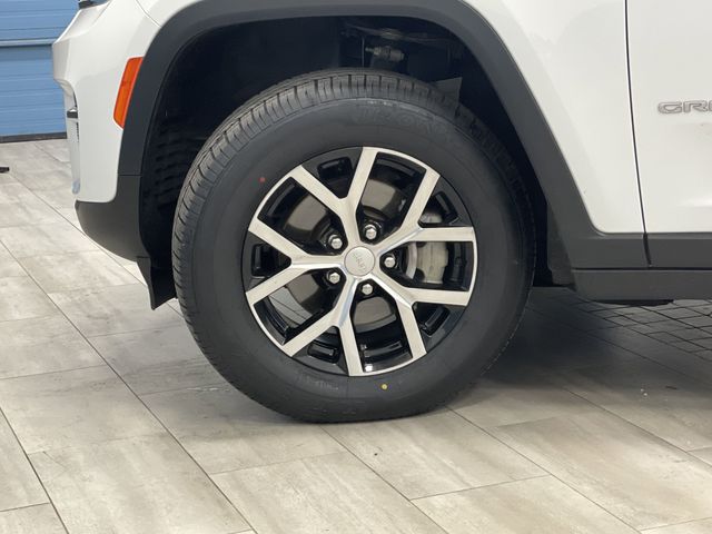 2024 Jeep Grand Cherokee Limited photo 32