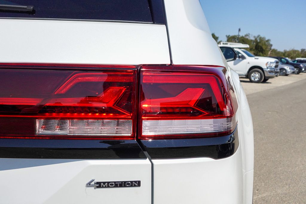 2026 Volkswagen Atlas Peak Edition SE photo 6