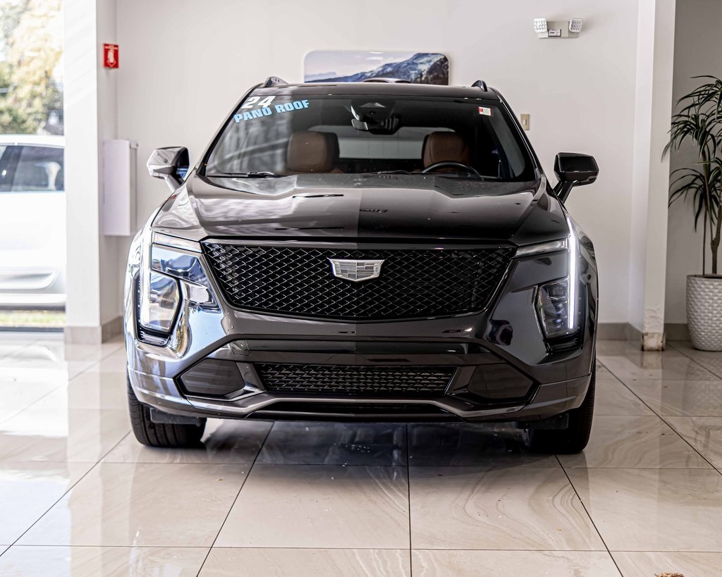 2024 CADILLAC XT4 - Image 2
