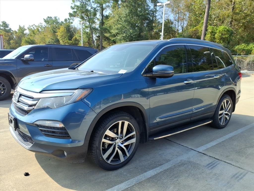 2016 Honda Pilot Touring photo 3