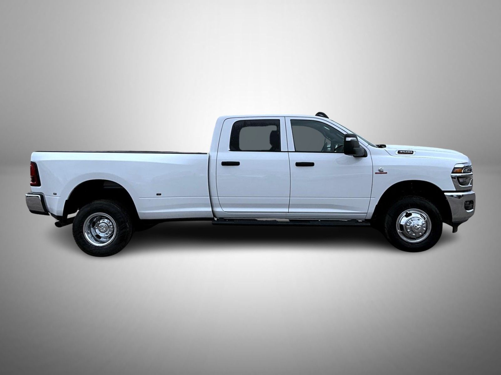 2026 Ram 3500 Tradesman photo 4