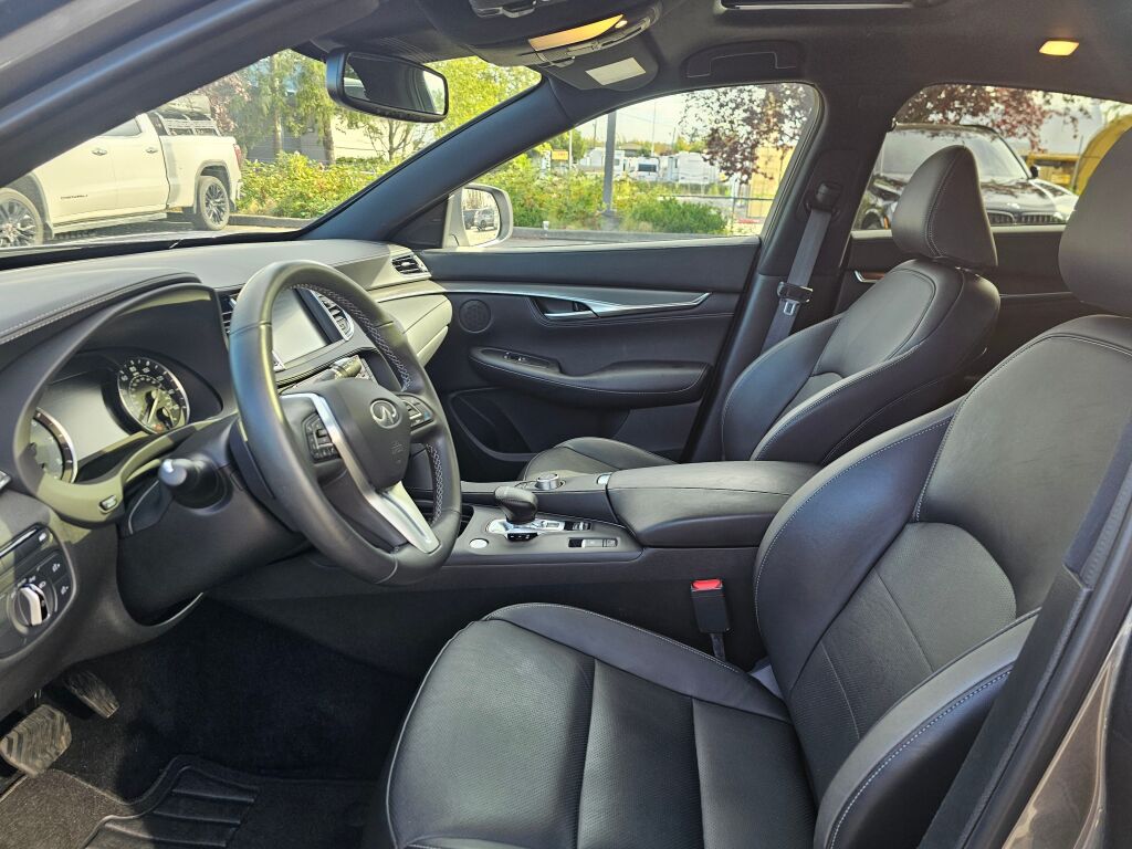 2023 Infiniti QX55 Luxe photo 24