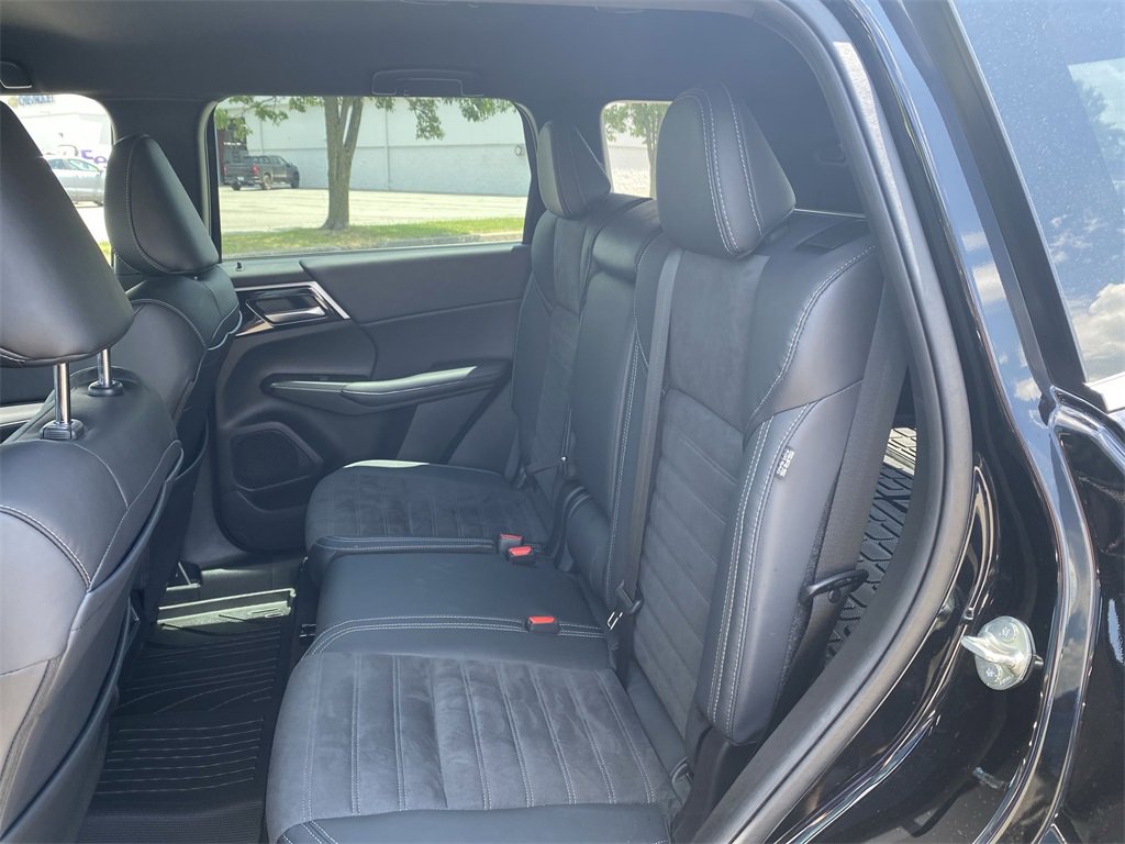 2023 Mitsubishi Outlander SE Black Edition photo 22