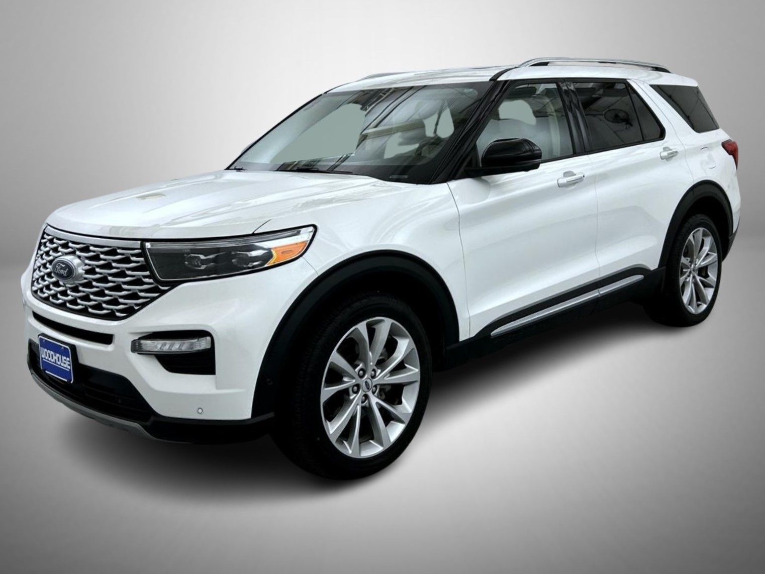 2021 Ford Explorer Platinum's photo