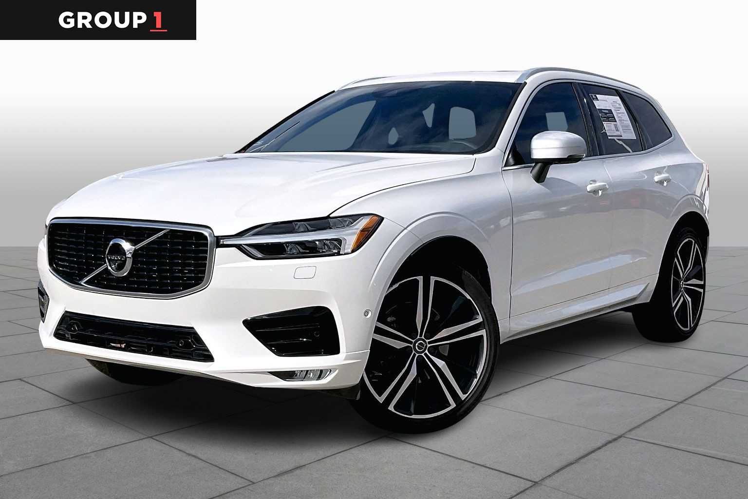 2018 Volvo XC60 R-Design's photo