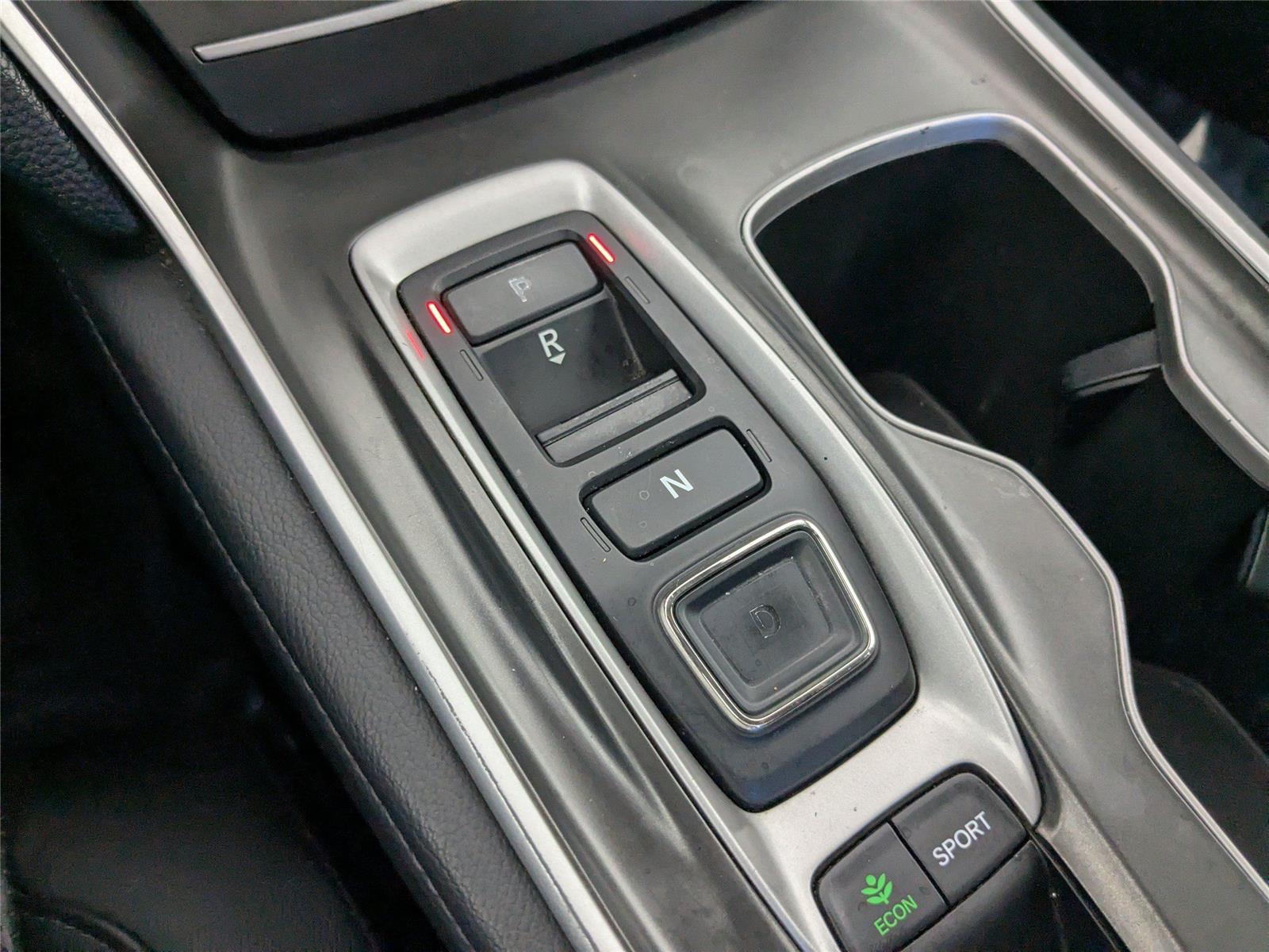 2018 Honda Accord Touring photo 19