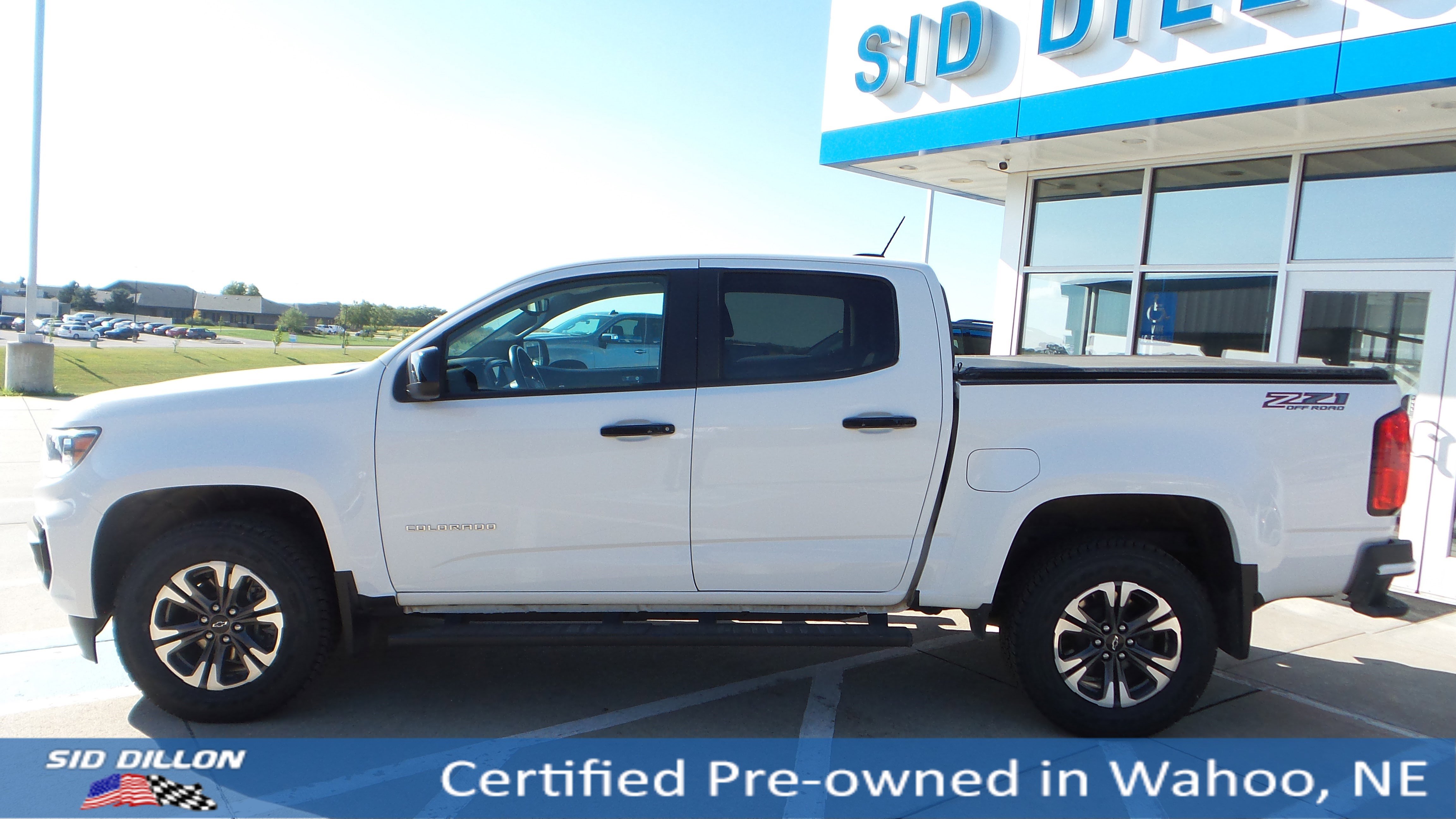 2022 Chevrolet Colorado Z71 photo 2