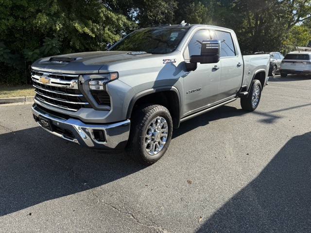 2024 Chevrolet Silverado 2500HD LTZ photo 11