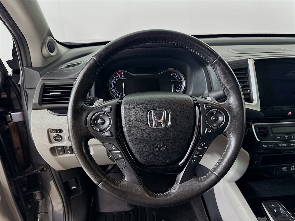 2020 Honda Ridgeline RTL-E photo 5