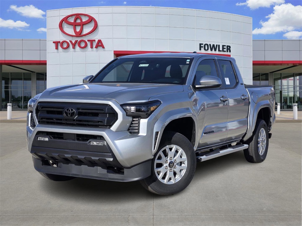 2025 Toyota Tacoma SR5's photo
