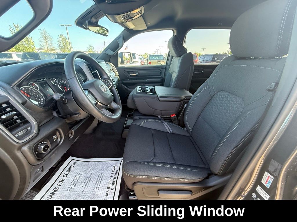 2025 Ram 1500 Tradesman photo 9