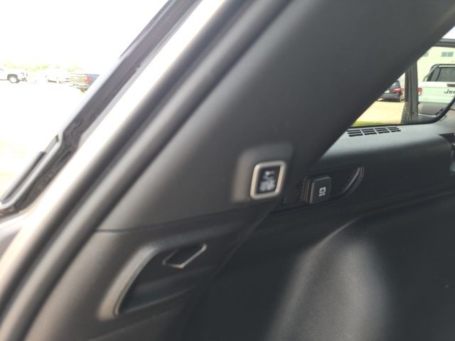 2022 Jeep Grand Cherokee Altitude photo 23