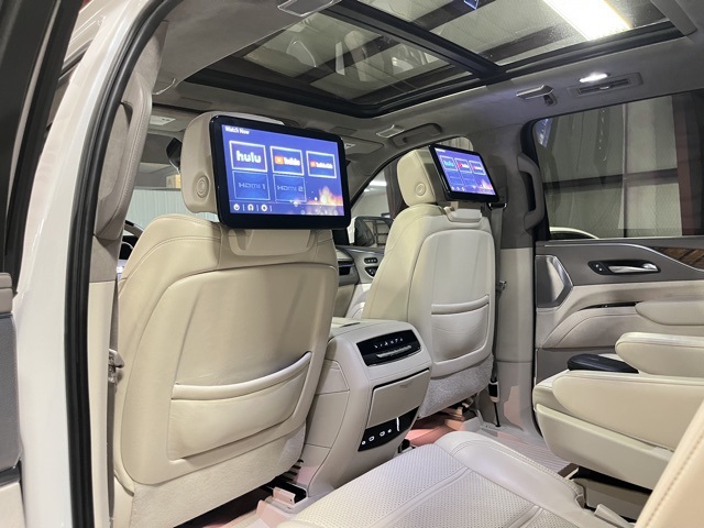 2022 Cadillac Escalade ESV Sport Platinum photo 10