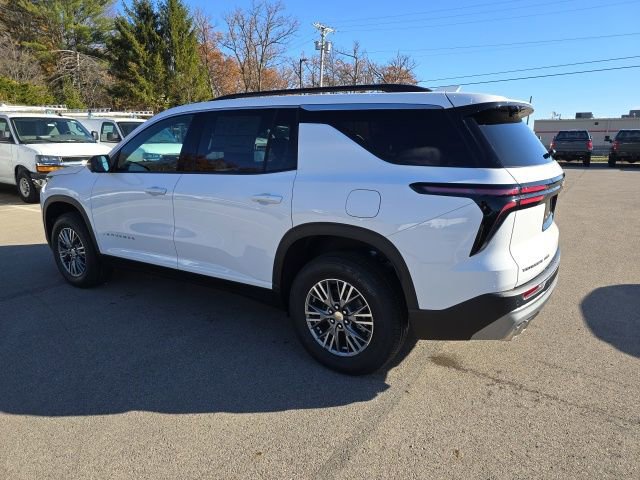 2026 Chevrolet Traverse 2LT photo 3
