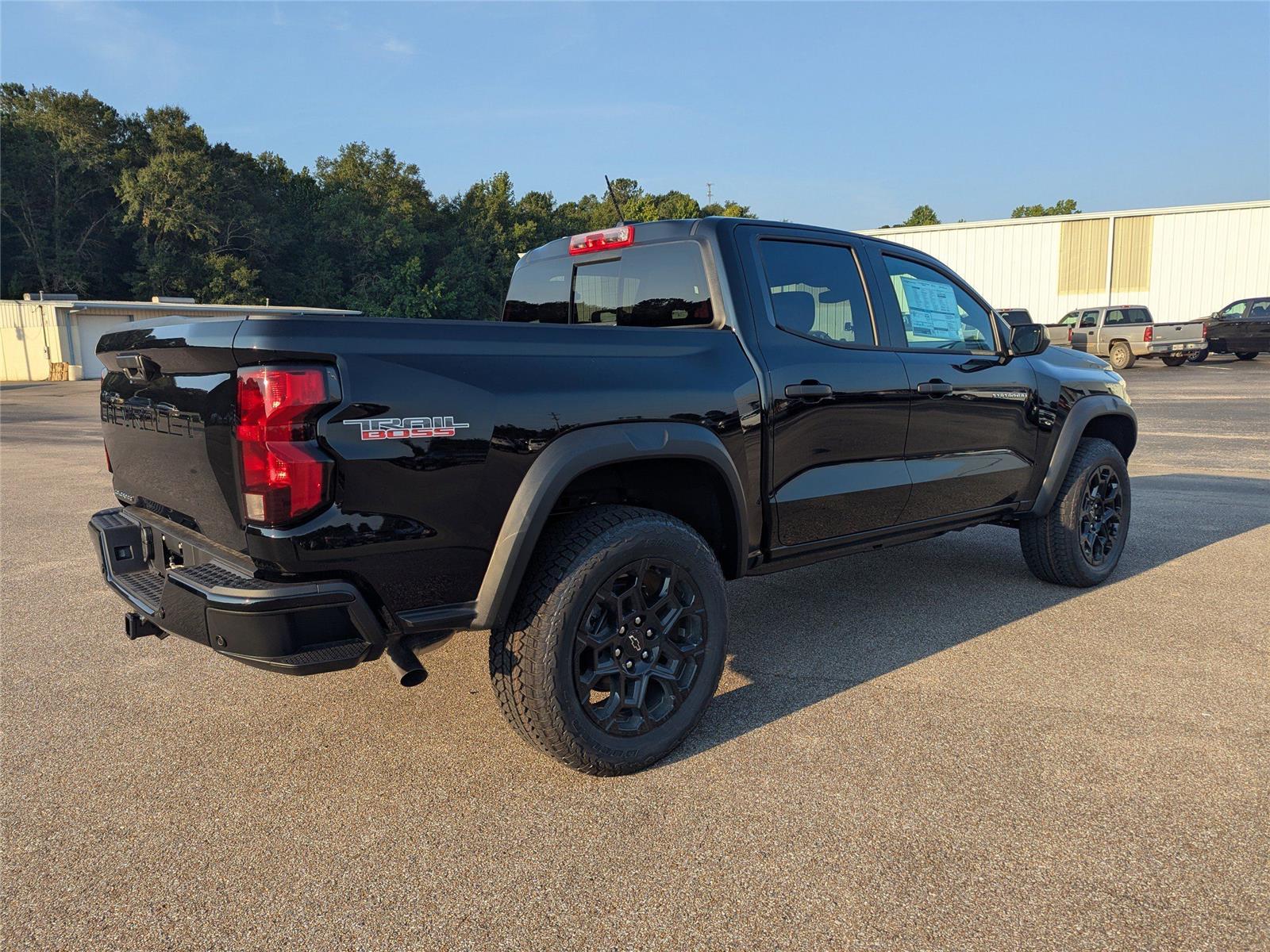 2026 Chevrolet Colorado Trail Boss photo 3