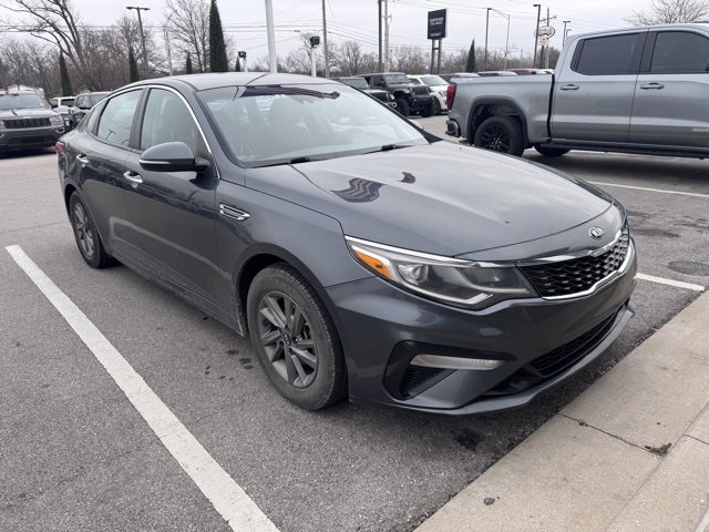 2020 Kia Optima LX's photo